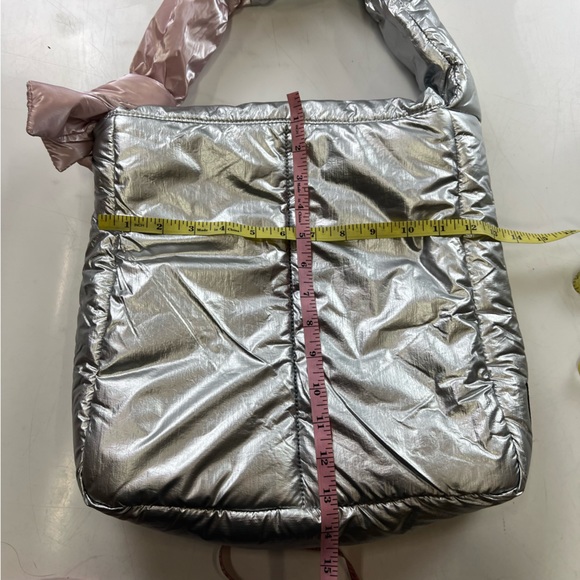 caraa sport women’s silver pink puffer shoulder bag new L70-19 - Picture 3 of 5